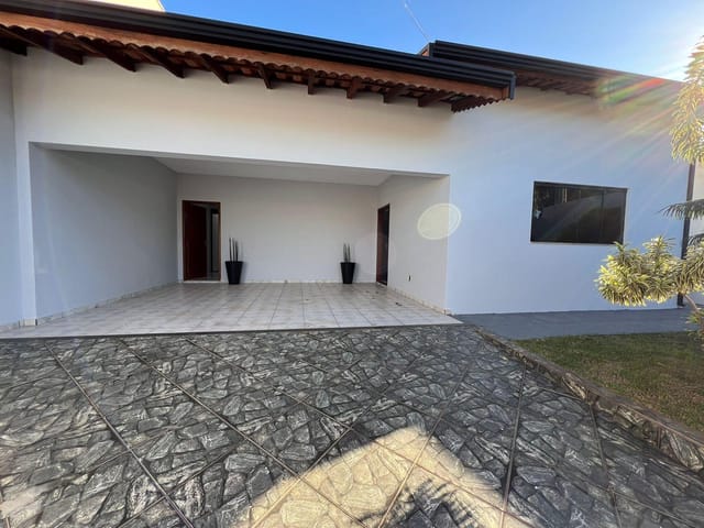 Foto do Casa - Casa super espaçosa com 4 quartos, podendo ter o quinto quarto e 3 banheiros à venda, no bairro Imigrantes, em Holambra, SP | Conecte Imóvel