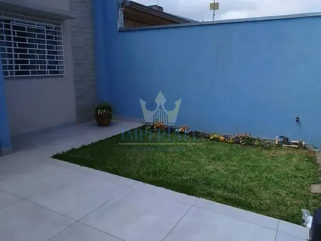 Casa 3 quartos e 2 banheiros, à venda, no bairro Uvaranas em Ponta Grossa