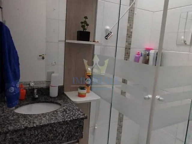 Casa 3 quartos e 2 banheiros, à venda, no bairro Uvaranas em Ponta Grossa