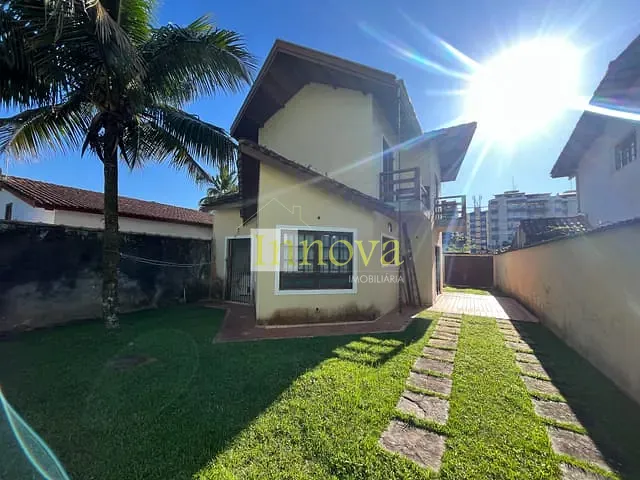 Casa com 250m² 3 quartos e 2 banheiros, à venda, no bairro Martim de Sá em Caraguatatuba