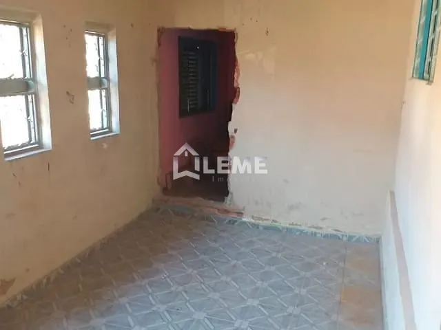 Casa com 170m² 3 quartos e 1 banheiro, à venda, no bairro Jardim Renovação em Guaranésia