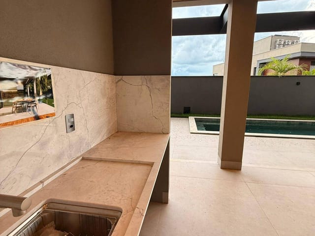 Casa com 504m² 4 quartos e 5 banheiros, à venda, no bairro Jardins França em Goiânia