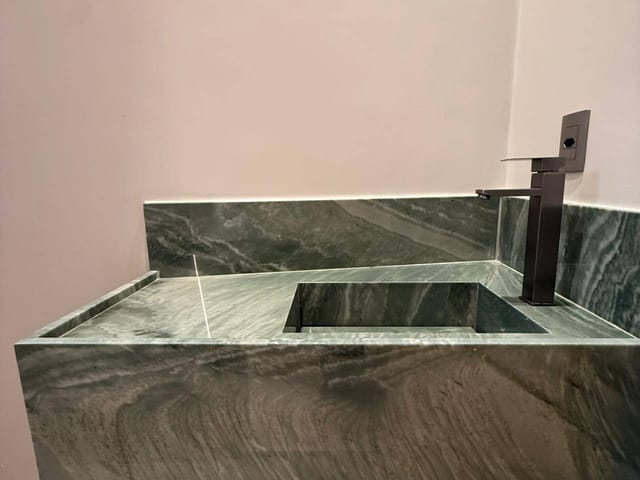 Casa com 504m² 4 quartos e 5 banheiros, à venda, no bairro Jardins França em Goiânia