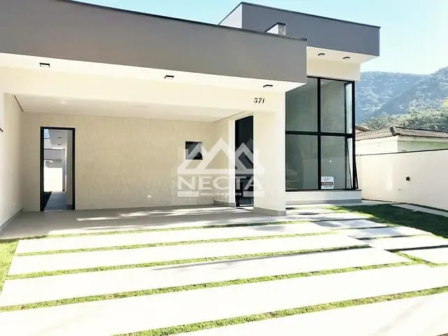 Casa com 223m² 4 quartos e 4 banheiros, à venda, no bairro MAR VERDE em Caraguatatuba