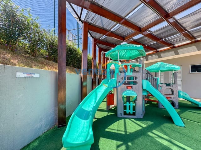 Casa com 509m² 4 quartos e 7 banheiros, à venda, no bairro Terras de Santana em Londrina