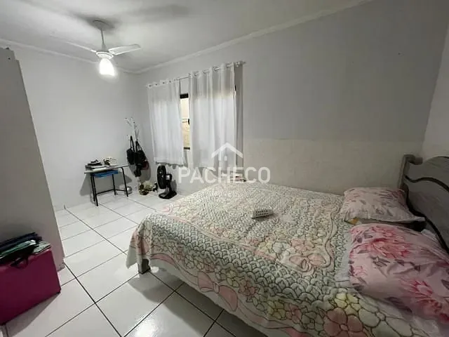 Casa com 300m² 3 quartos e 2 banheiros, à venda, no bairro Jardim Perola em Santa Bárbara d'Oeste