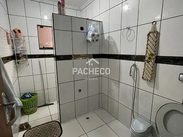 Casa com 300m² 3 quartos e 2 banheiros, à venda, no bairro Jardim Perola em Santa Bárbara d'Oeste