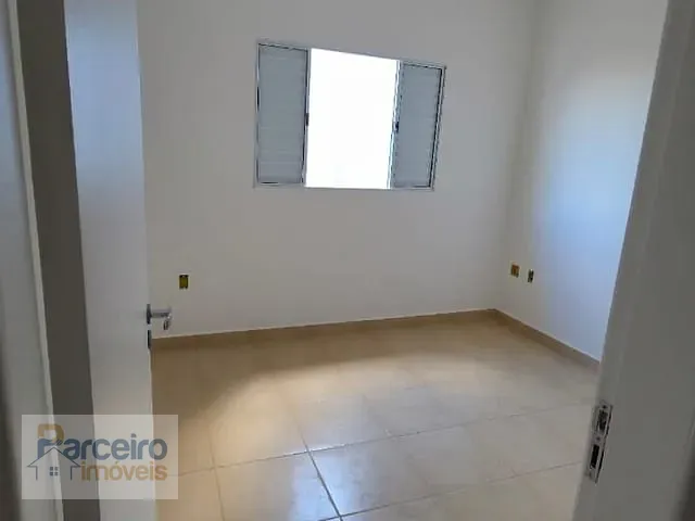 Casa 2 quartos e 1 banheiro, à venda, no bairro Parque Guaianazes em São Paulo