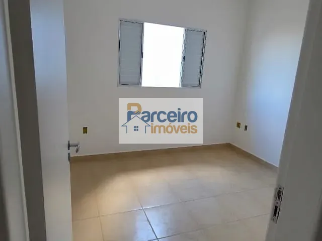 Casa 2 quartos e 1 banheiro, à venda, no bairro Parque Guaianazes em São Paulo