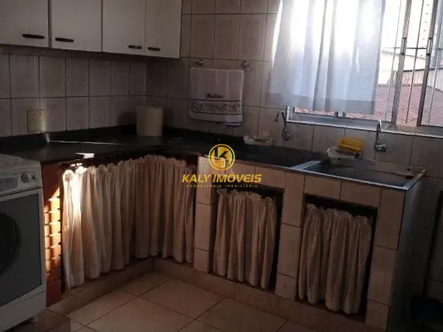 Casa com 320m² 3 quartos e 6 banheiros, à venda, no bairro Cerâmica em São Caetano do Sul