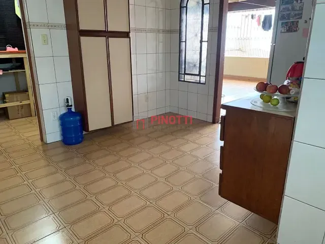 Casa 3 quartos e 2 banheiros, à venda, no bairro Ferrazópolis em São Bernardo do Campo