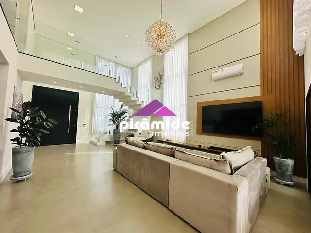 Casa com 306m² 4 quartos e 5 banheiros, à venda, no bairro Piedade em Caçapava
