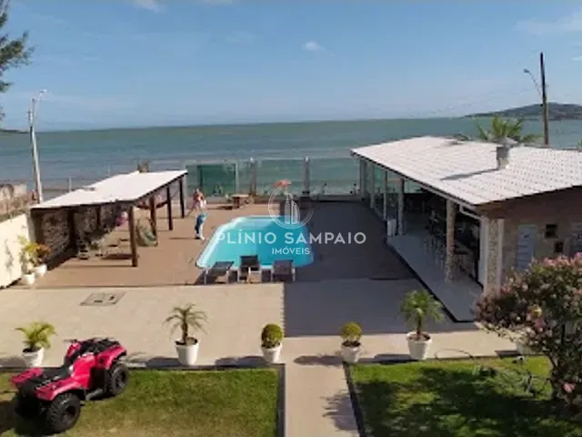 Casa com 1000m² 8 quartos e 8 banheiros, à venda, no bairro Santa Mônica em Guarapari