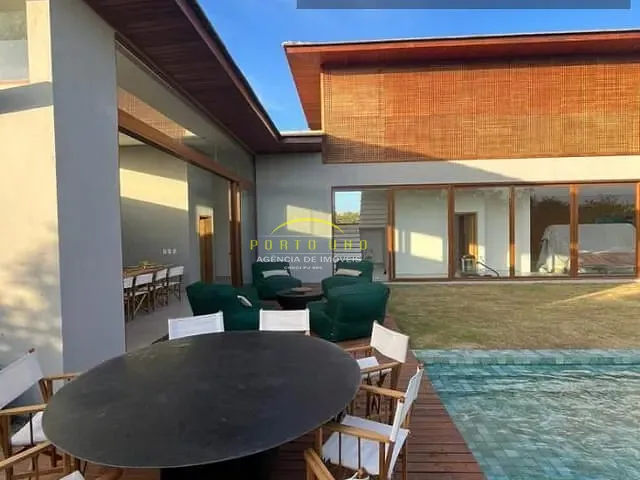 Casa com 700m² 5 quartos e 5 banheiros, à venda, no bairro Praia do Forte em Praia do Forte (Mata de São João)