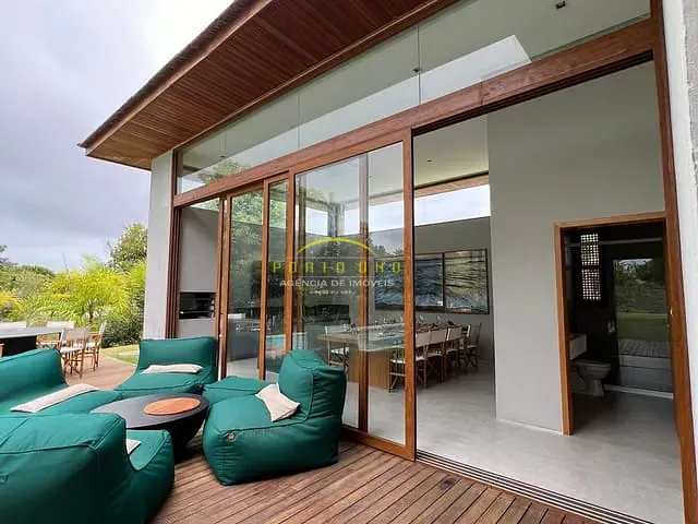 Casa com 700m² 5 quartos e 5 banheiros, à venda, no bairro Praia do Forte em Praia do Forte (Mata de São João)