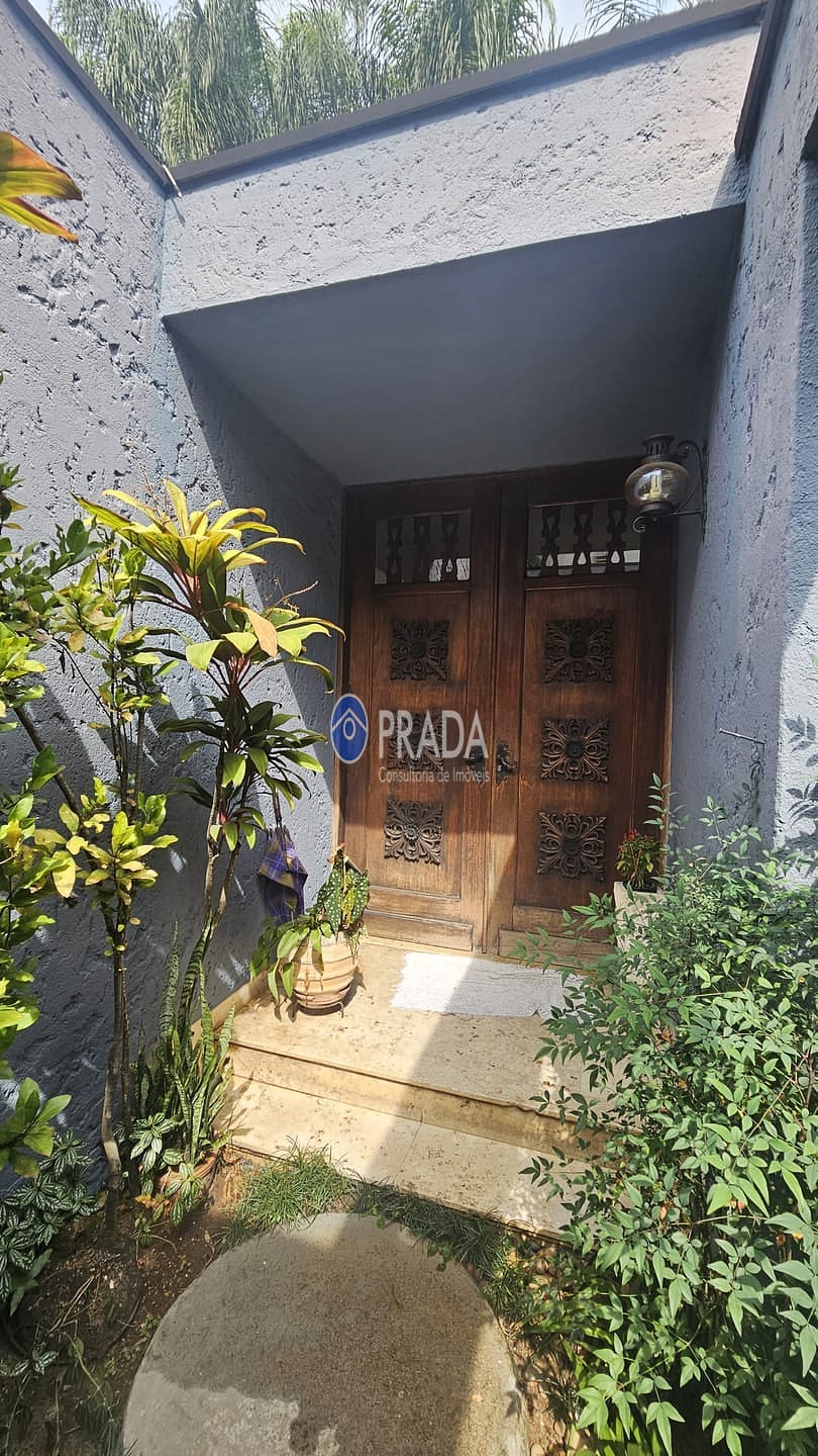 Casa, 3 quartos, 212 m² - Foto 1