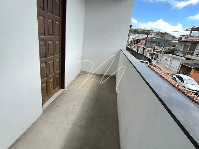 Casa 4 quartos e 3 banheiros, à venda, no bairro Hernani Sá em Ilhéus