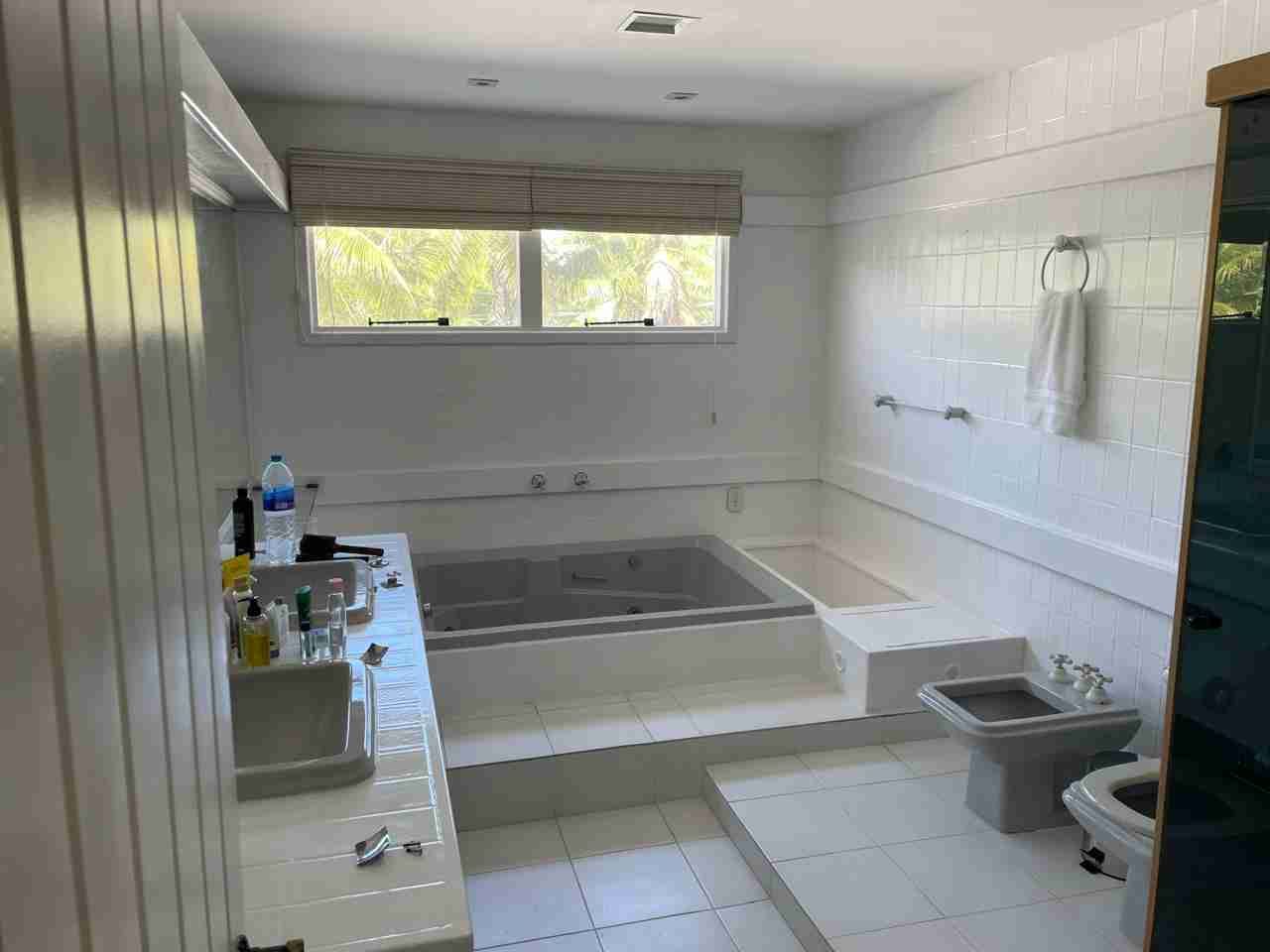 Casa para alugar com 5 quartos, 1187m² - Foto 19