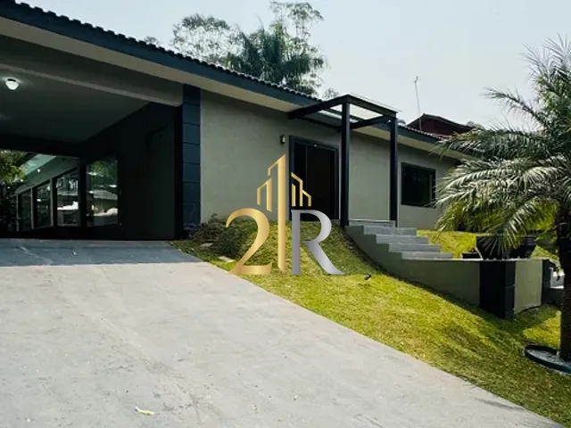 Casa com 1587m² 4 quartos e 3 banheiros, à venda, no bairro Fazenda da Ilha em Embu-Guaçu