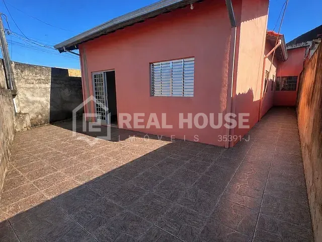 Casa 6 quartos e 2 banheiros, à venda, no bairro Lopes de Oliveira em Sorocaba