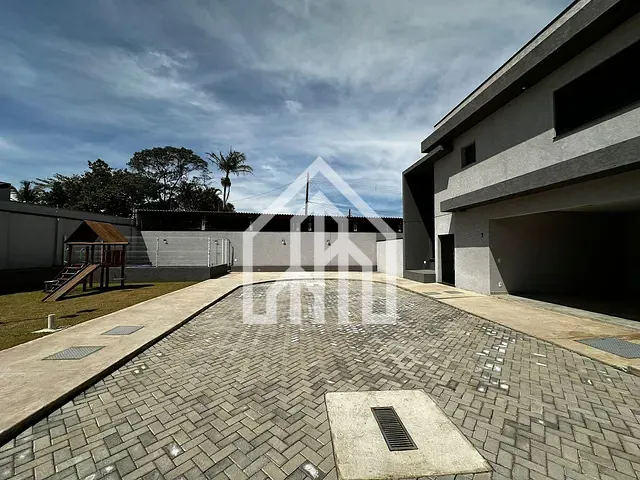 Casa 3 quartos e 4 banheiros, à venda, no bairro Loteamento Jardim Morumbi em Atibaia