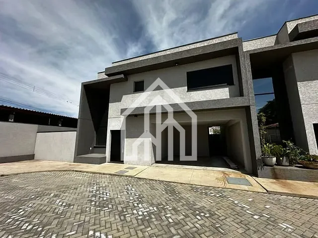 Casa 3 quartos e 4 banheiros, à venda, no bairro Loteamento Jardim Morumbi em Atibaia