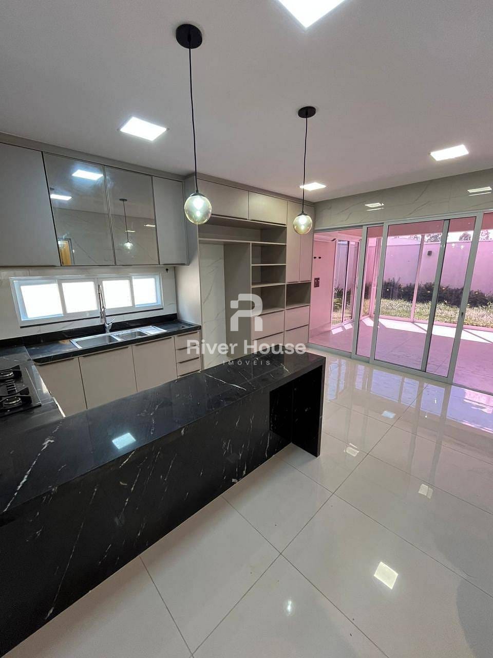 Casa, 3 quartos, 210 m² - Foto 9