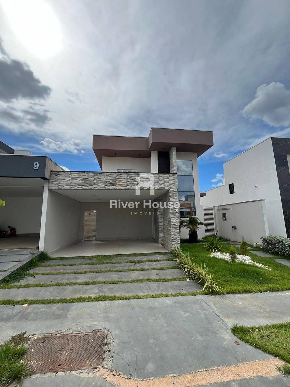 Casa, 3 quartos, 210 m² - Foto 1