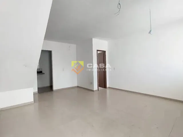 Casa 3 quartos e 3 banheiros, à venda, no bairro Alterosas em Serra