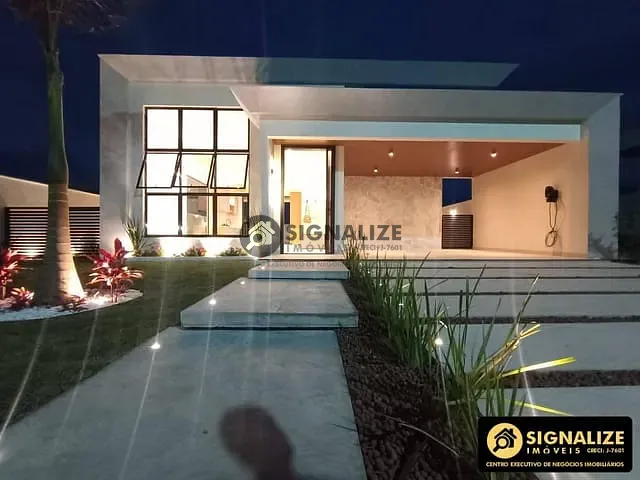 Casa com 384m² 3 quartos e 2 banheiros, à venda, no bairro Ogiva em Cabo Frio