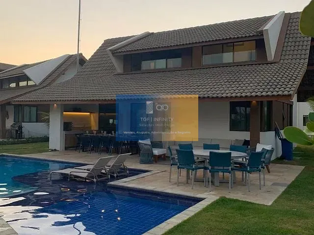 Casa com 240m² 5 quartos e 6 banheiros, à venda, no bairro Cupe em Ipojuca