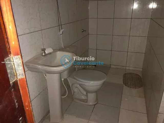 Casa 2 quartos e 1 banheiro, à venda ou para alugar, no bairro Novo Maranguape II em Maranguape
