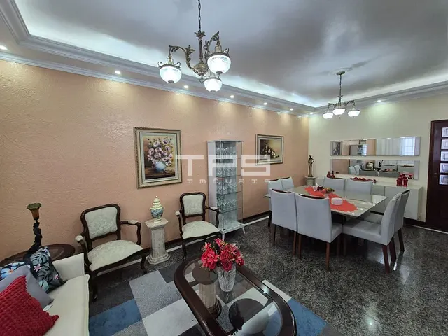Casa com 355m² 4 quartos e 3 banheiros, à venda, no bairro Vila Paraíba em Guaratinguetá
