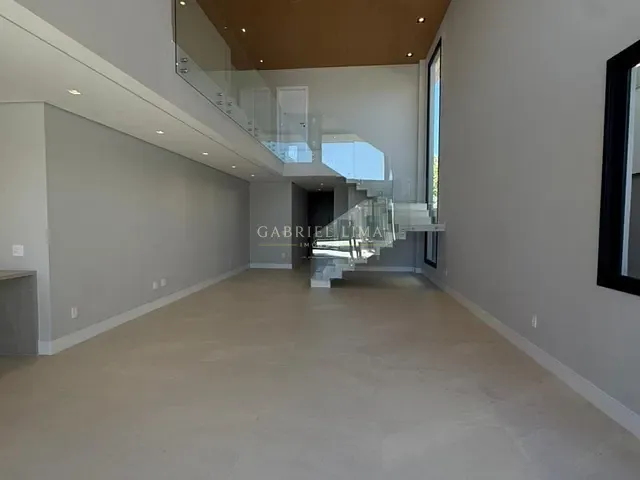 Casa com 360m² 3 quartos e 5 banheiros, à venda, no bairro Loteamento Brisas do Lago em Jundiaí