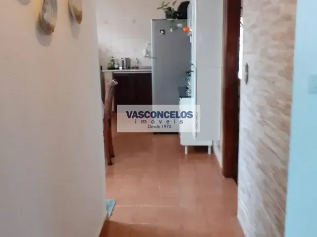 Casa com 200m² 3 quartos e 1 banheiro, à venda, no bairro Parque Industrial em São José dos Campos