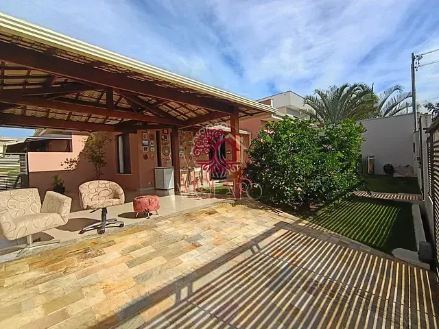 Casa com 495m² 3 quartos e 4 banheiros, à venda ou para alugar, no bairro Joana Marques em Lagoa Santa