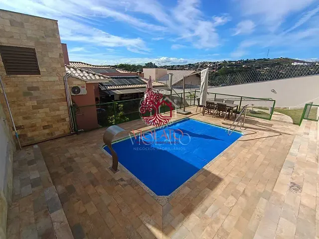 Casa com 495m² 3 quartos e 4 banheiros, à venda ou para alugar, no bairro Joana Marques em Lagoa Santa