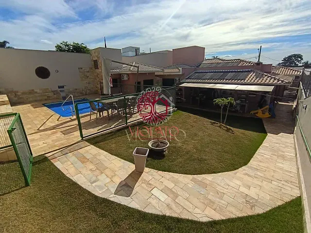 Casa com 495m² 3 quartos e 4 banheiros, à venda ou para alugar, no bairro Joana Marques em Lagoa Santa