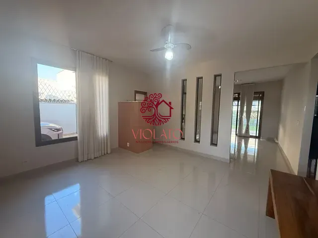 Casa com 495m² 3 quartos e 4 banheiros, à venda ou para alugar, no bairro Joana Marques em Lagoa Santa