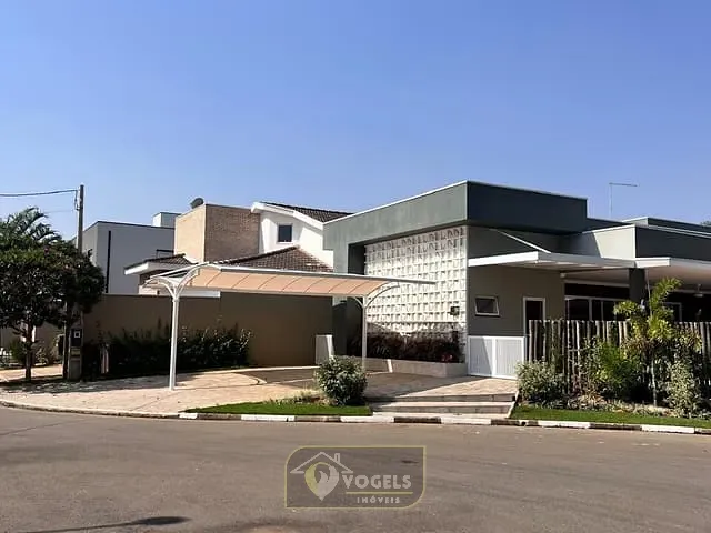 Casa 2 quartos e 3 banheiros, à venda, no bairro Parque Residencial Nova Holanda em Holambra