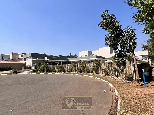Casa 2 quartos e 3 banheiros, à venda, no bairro Parque Residencial Nova Holanda em Holambra