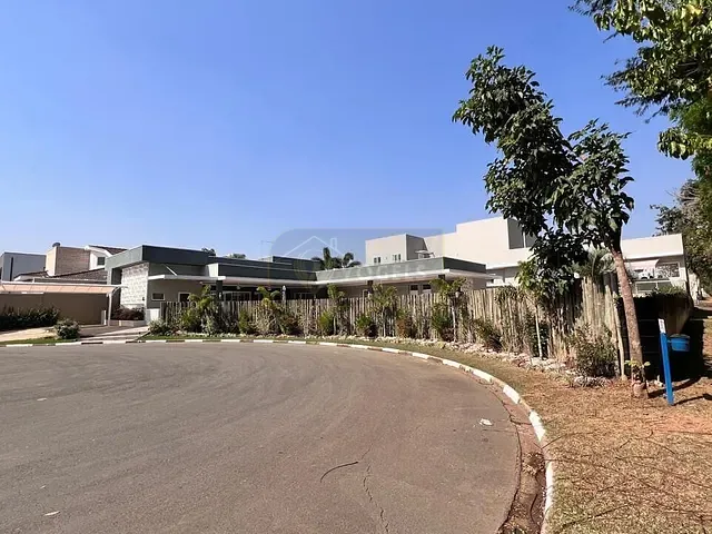 Casa 2 quartos e 3 banheiros, à venda, no bairro Parque Residencial Nova Holanda em Holambra