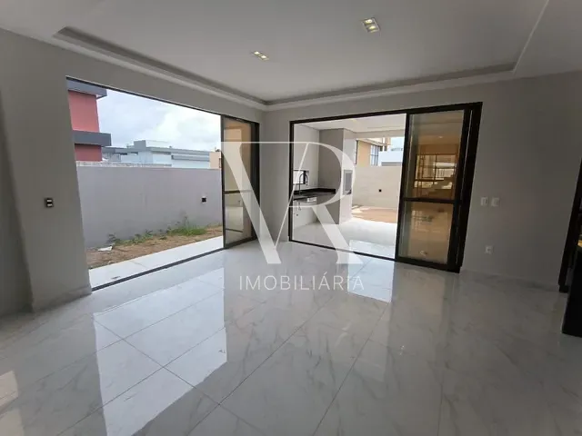 Casa 4 quartos e 4 banheiros, à venda, no bairro Centro em Bayeux