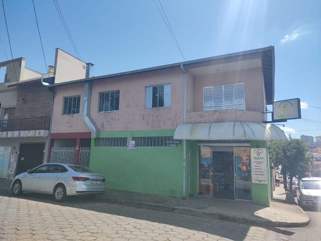 Casa com 125m², à venda, no bairro Vila do Colégio em Cambuí