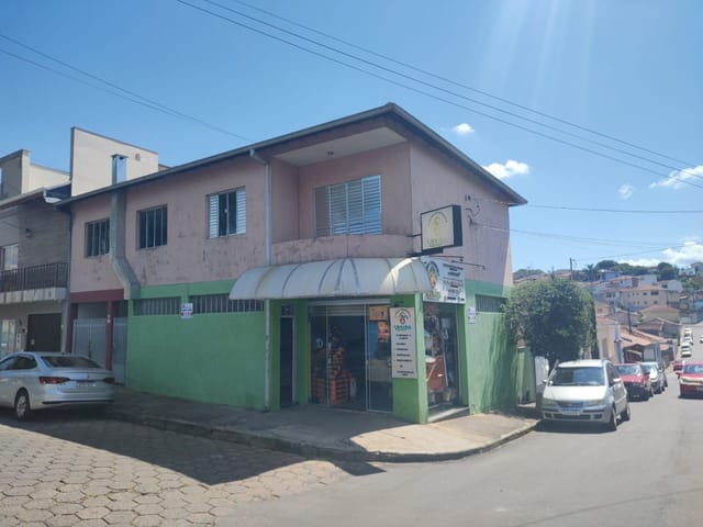 Casa com 125m², à venda, no bairro Vila do Colégio em Cambuí