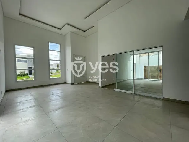 Casa com 420m² 3 quartos e 2 banheiros, à venda, no bairro Residencial Villágio I em Araxá