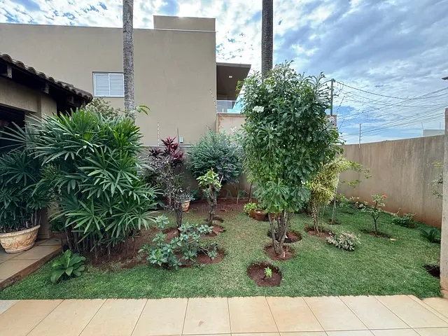 Casa com 360m² 3 quartos e 5 banheiros, à venda, no bairro Jardim Itatiaia em Campo Grande