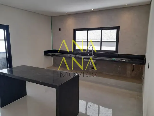 Casa com 300m² 3 quartos e 1 banheiro, à venda, no bairro Residencial San Vitale em Bragança Paulista