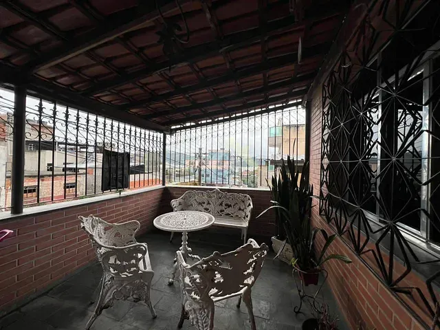 Casa 3 quartos e 1 banheiro, à venda, no bairro Eldorado em Juiz de Fora