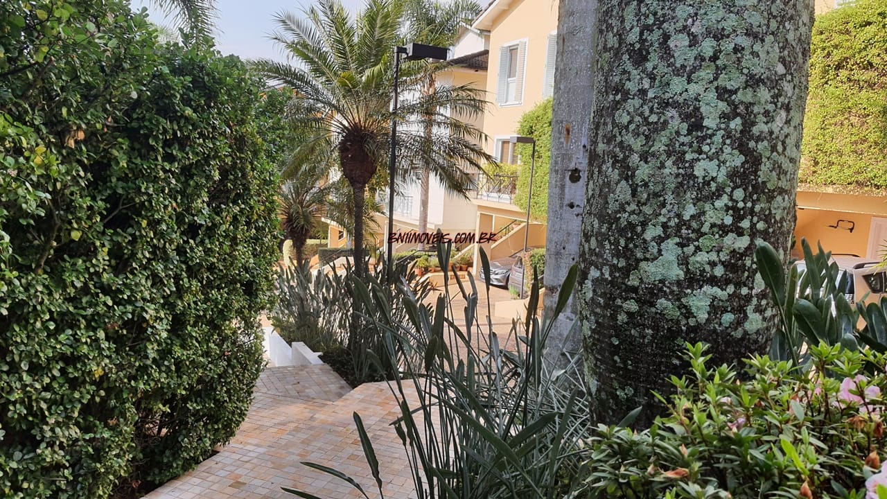 Casa à venda e aluguel com 4 quartos, 230m² - Foto 4